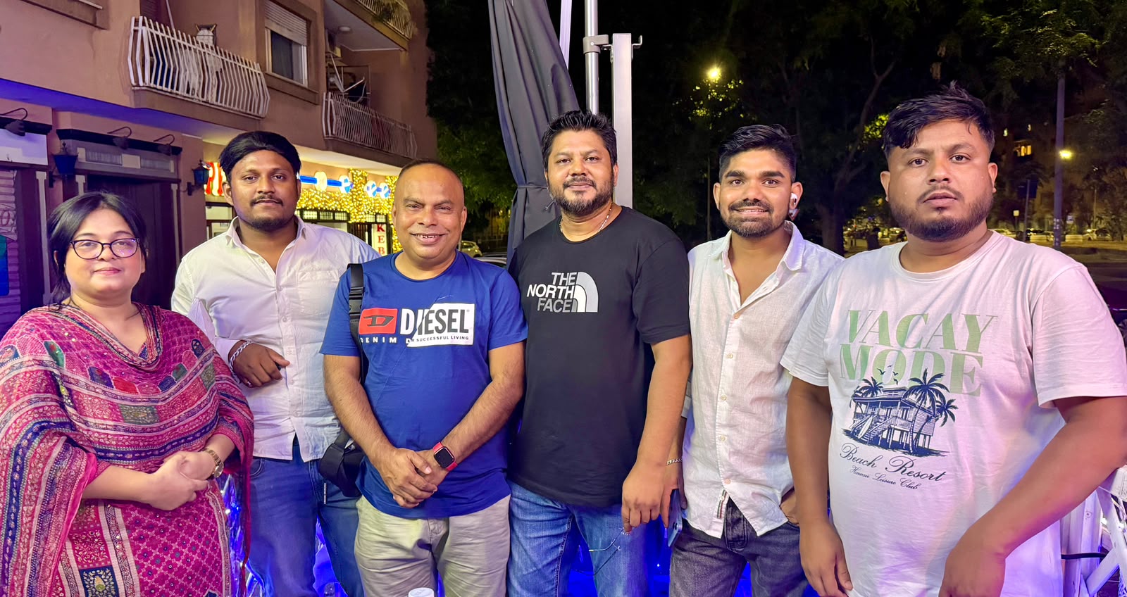 ইতালি রোমে ১৬ আগস্ট আসছেন নগরবাউল জেমস; প্রবাসীদের মাঝে ব্যাপক উৎসাহ! 16368_WhatsApp Image 2026-08-09 at 2.38.23 AM.jpeg